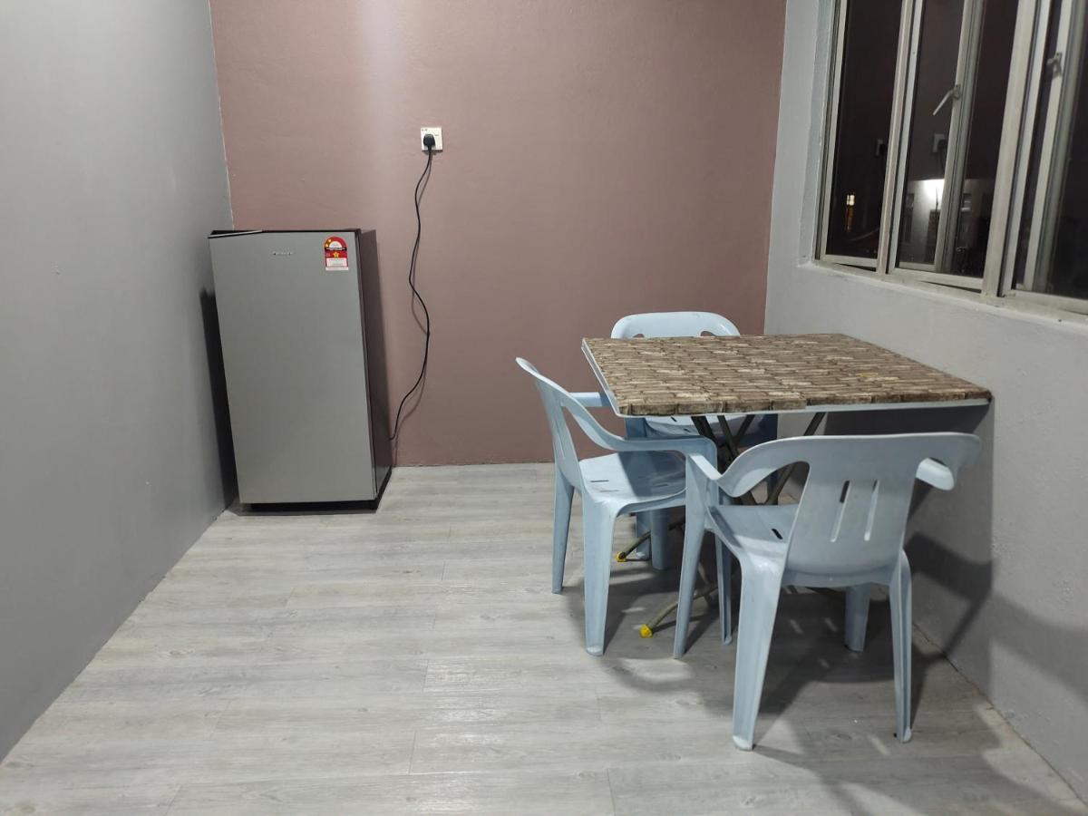 Alish Homestay Gua Musang With Free Wifi, Netflix Exteriör bild